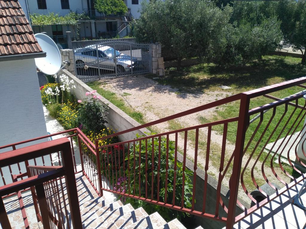 Apartment Cvita Biograd Na Moru Buitenkant foto